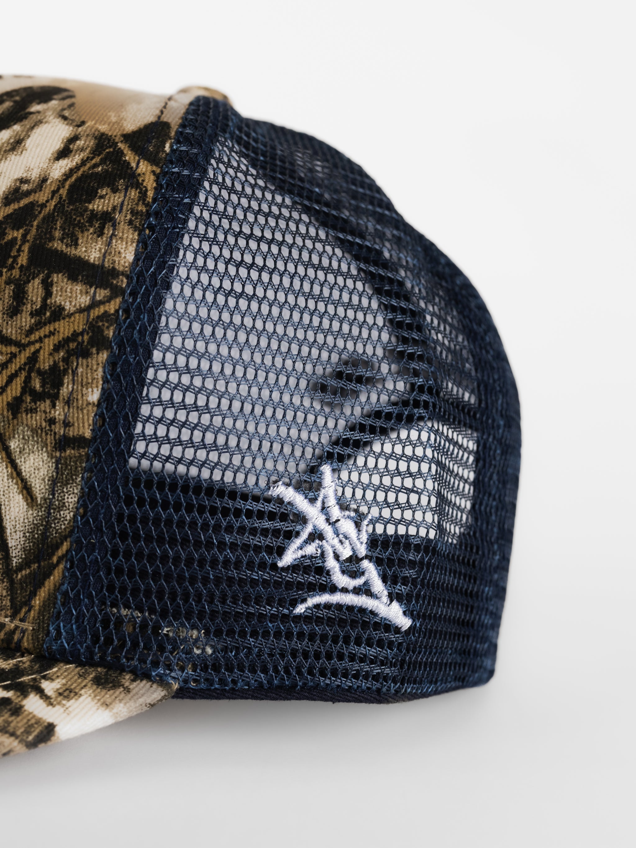 Camo Front Navy Mesh Eagle Head Hat