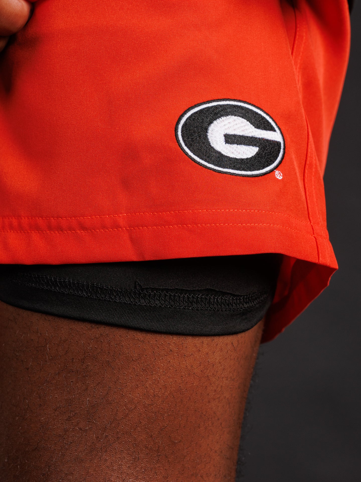 Red Oval G Men's Shorts