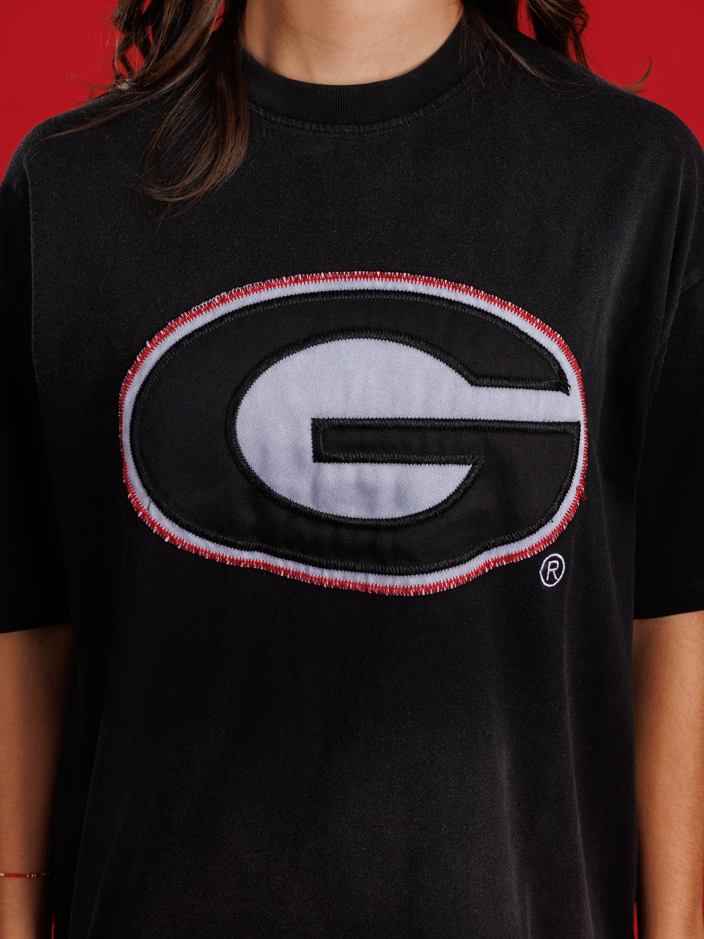 Black Reverse Embroidered G Tee