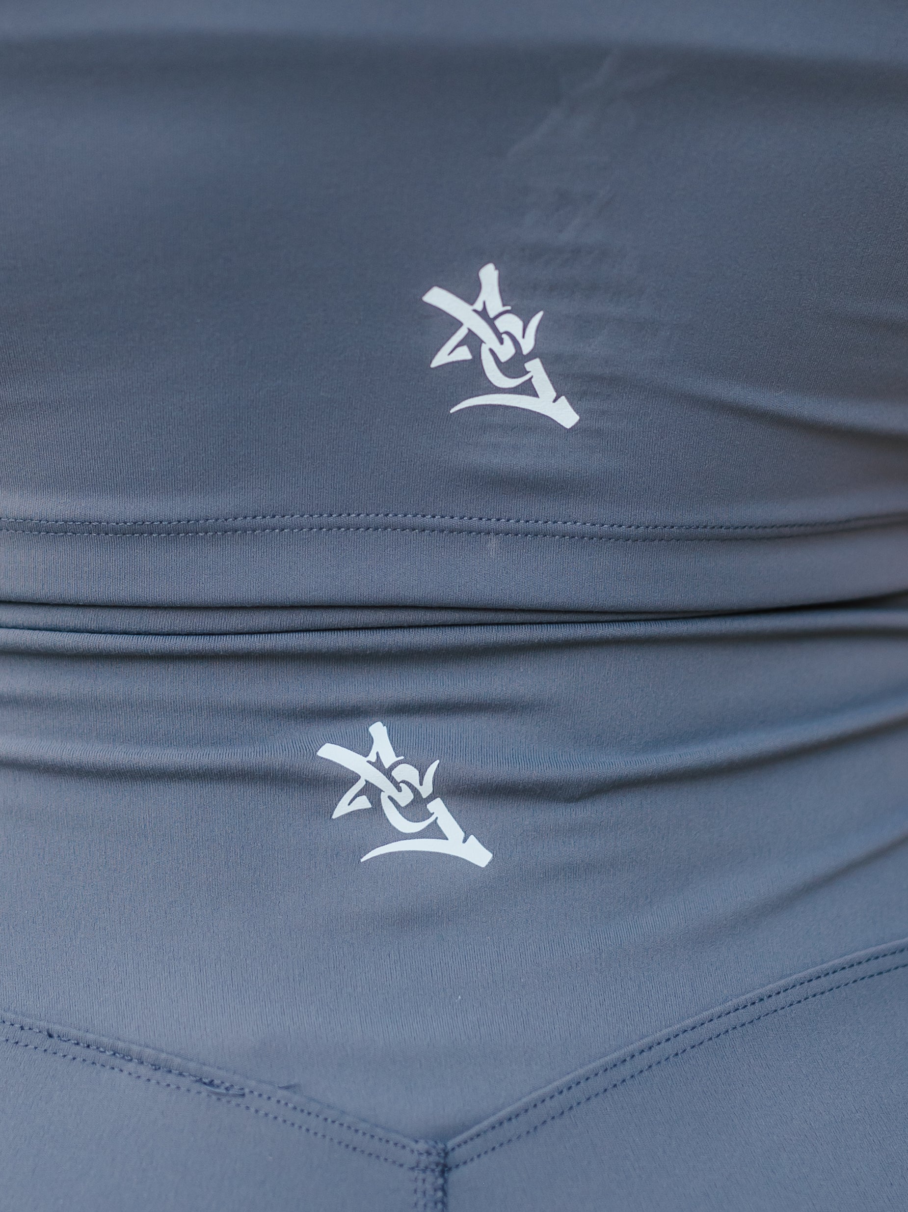 AG V-Neck Padded Active Top | Dark Gray image 3